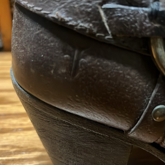 Women's Frye Leather Ankle Boots size 8.5 - Picture 2 of 3